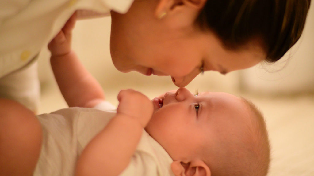 Sun-Protection-Hacks-for-Your-Baby-on-HomeTalk