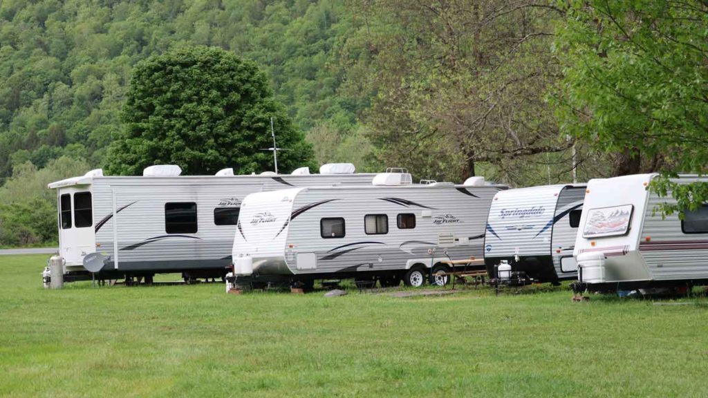 4-Aspects-to-Consider-Before-Buying-Construction-Trailers-for-Newcomers-on-hometalk